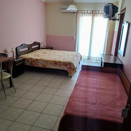 Dioni Studios & Apartments Poros  Dış mekan fotoğraf