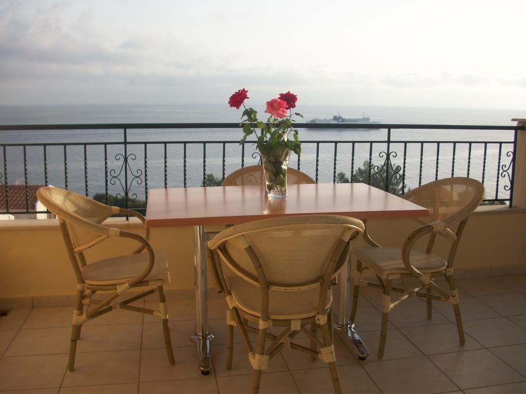 Dioni Studios & Apartments Poros  Dış mekan fotoğraf