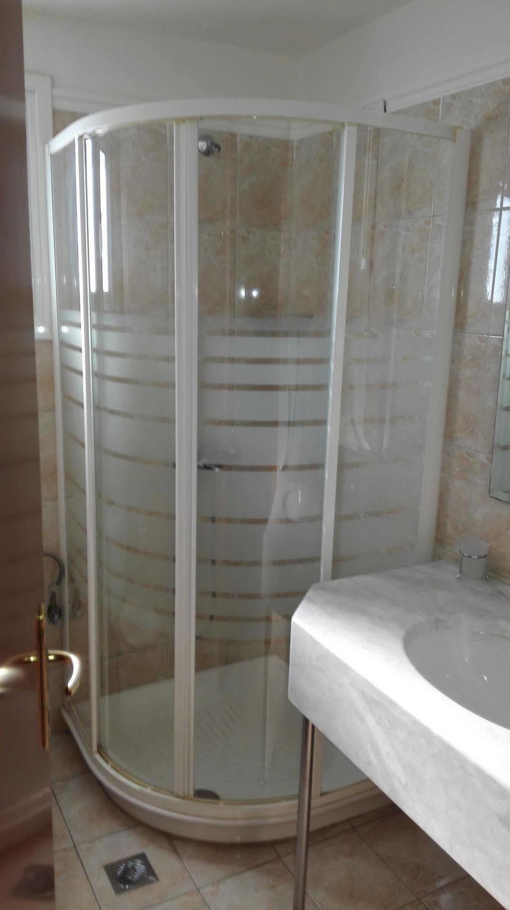 Dioni Studios & Apartments Poros  Dış mekan fotoğraf