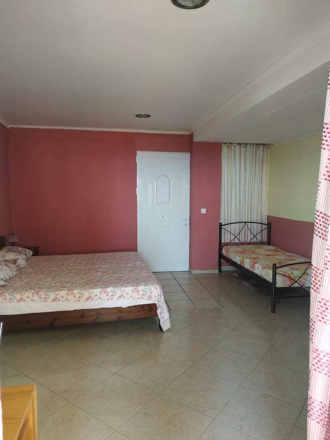 Dioni Studios & Apartments Poros  Dış mekan fotoğraf